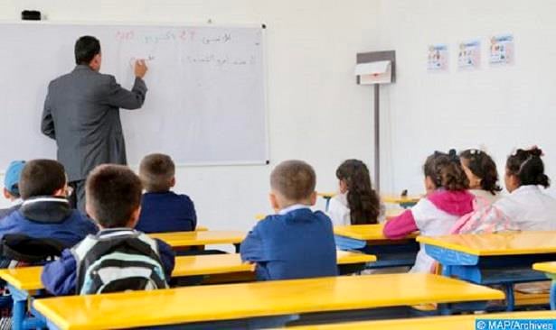 بعد التوقيع على اتفاق مع الحكومة .. المركزيات النقابية تدعو للعودة إلى حجرات الدراسة
