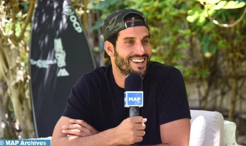 رمزي بوخيام راكب الأمواج المغربي الطامح لتحقيق نتيجة إيجابية في الألعاب الأولمبية بباريس