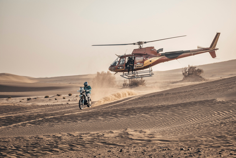 المشاركون في النسخة ال 16 من لحاق AFRICA ECO RACE يحطون الرحال بالداخلة