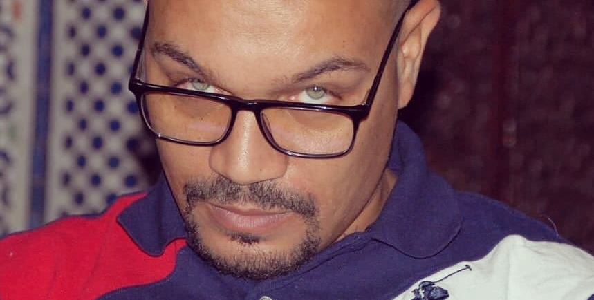 محمد المزابي : تزكيات انتخابية أم صفقات سياسية… عندما تهمّش الكفاءات لصالح الأميين والانتهازيين