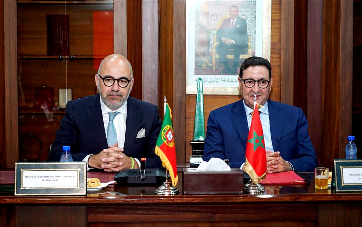 المغرب و البرتغال يوقعان اتفاقا جديدا للإعتراف المتبادل برخص السياقة.. مكسب مهم لفائدة الجالية المغربية