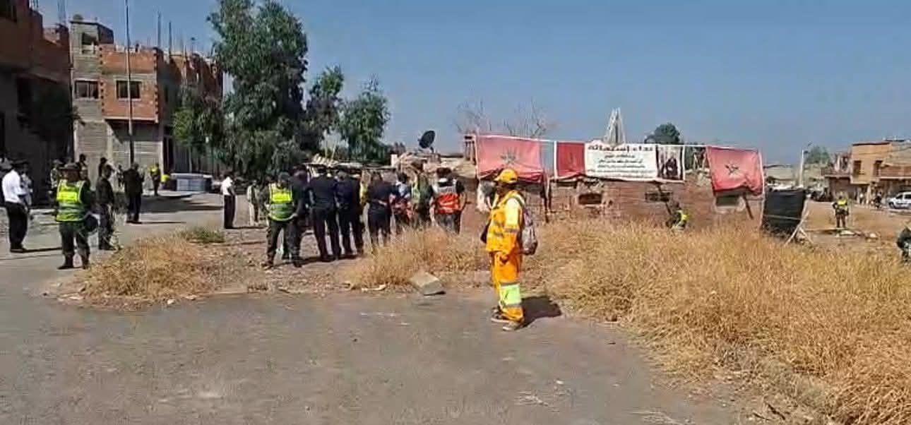استنفار ميداني بمراكش لتنفيذ حملة هدم البناء العشوائي بمنطقة الكومي