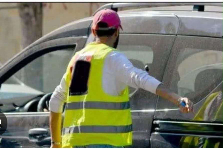الدرك الملكي بسيدي بوزيد يوقف سبعة أشخاص لاستغلالهم غير القانوني لمواقف السيارات