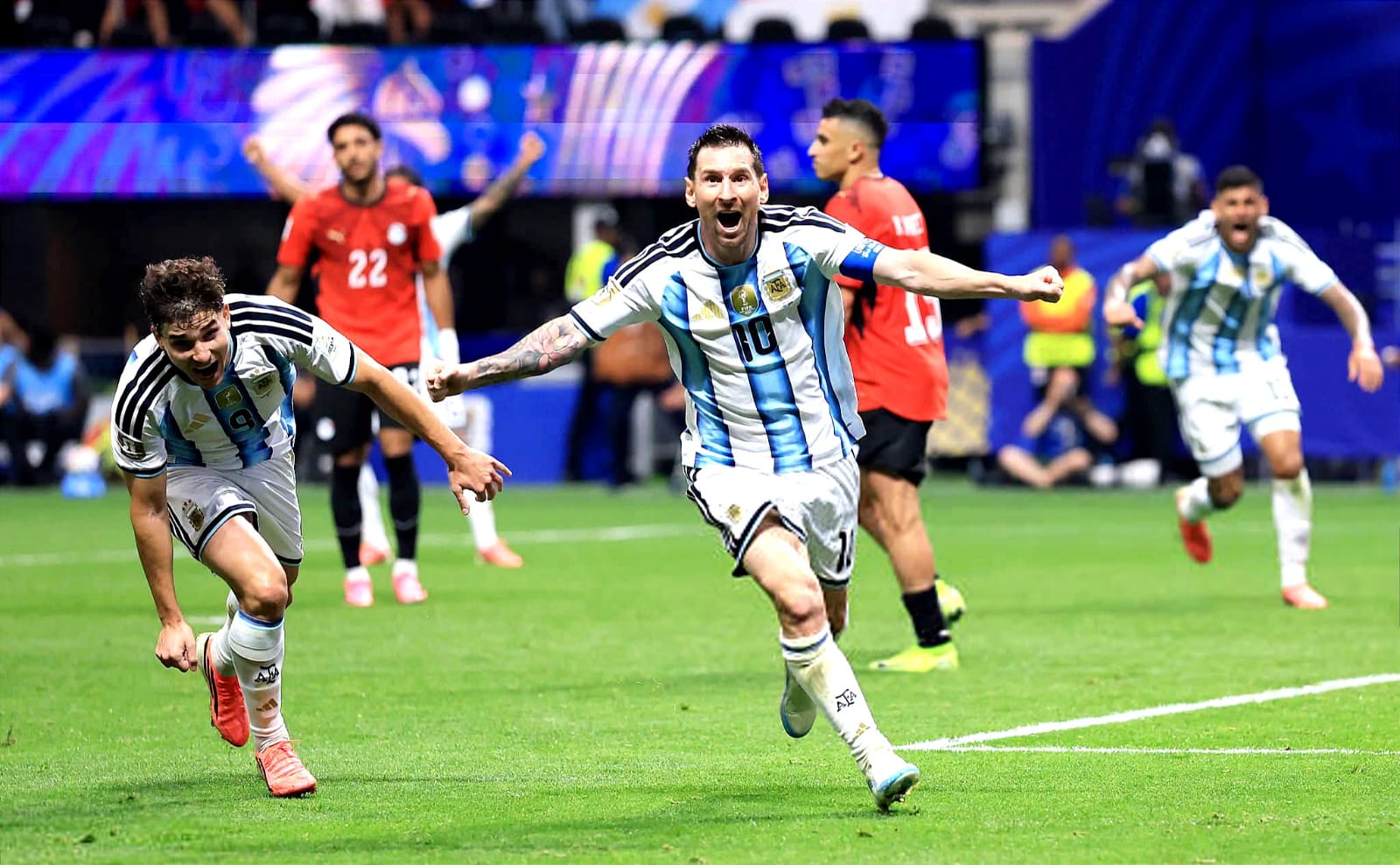 الأرجنتين تقلب الطاولة على مصر و تتأهل إلى ربع نهائي مونديال 2026 في مباراة مجنونة