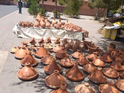 حين يتحول الرصيف إلى معرض مفتوح.. فخار مراكش يروي حكاية تراث عريق في مواجهة تحديات السوق