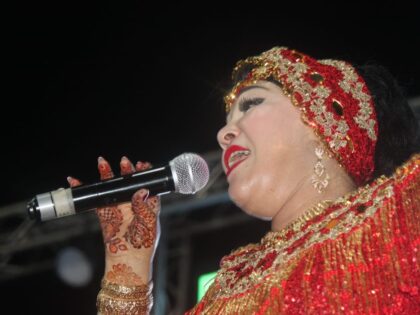 مهرجان واحة تمنارت يختتم فعالياته وسط أجواء احتفالية وإقبال جماهيري
