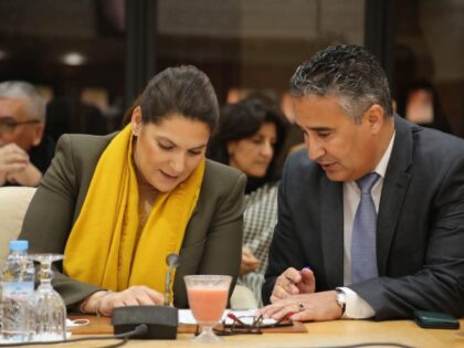 جماعة مراكش تستعرض حصيلة مبادراتها الاجتماعية.. دعم للجمعيات والتعاونيات ومواكبة للفئات الهشة