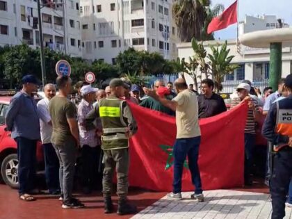 طاكسيات البيضاء تحتج.. ارتفاع المحروقات وتطبيقات النقل يعيدان أزمة القطاع إلى الواجهة