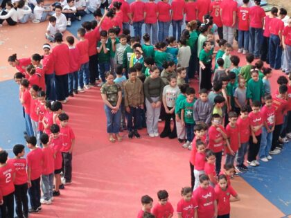 مؤسسة «إيلا ميار» بمراكش.. التربية على حب الوطن وترسيخ قيم المواطنة الصالحة في نفوس الناشئة تحت إشراف المديرة عائش أمينة، وبمساهمة مساعدة الأستاذة إلهام البرغالي والأستاذة والفنانة مريم أجدو، احتفاءً بالذكرى الأولى لعيد الوحدة الوطنية في 31 أكتوبر